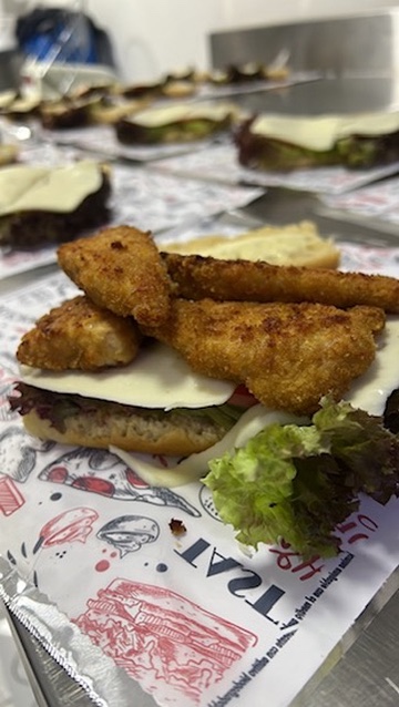 Sandwich chicken tender terminado